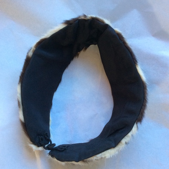 Moved Listing to @Charitylane closet - Picture 5 of 8